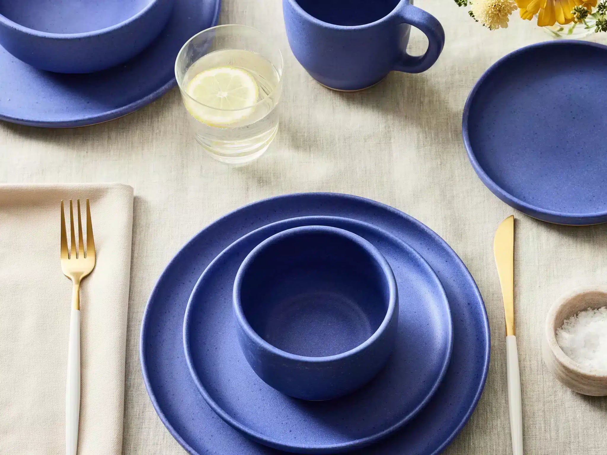 Elevating Gatherings with Hand-Crafted Dinnerware: A Journey to Meaningful Connections